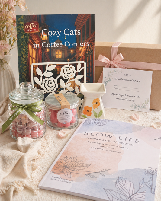 Cozy Cats Gift Set – Coloring Book, Wax Burner, Soft Embrace Wax Melts & Scented Charm Jar